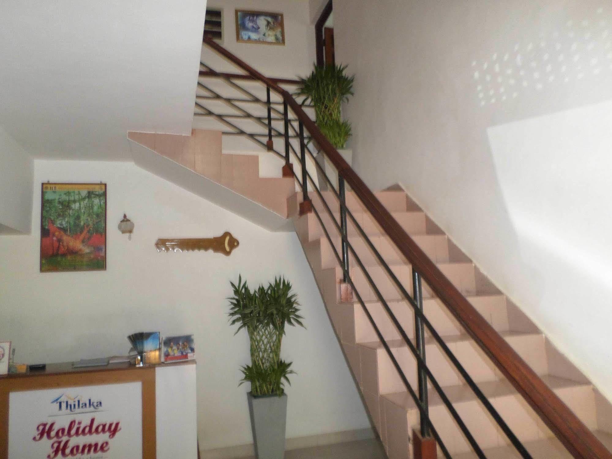 Thilaka City Hotel Anuradhapura Exterior photo